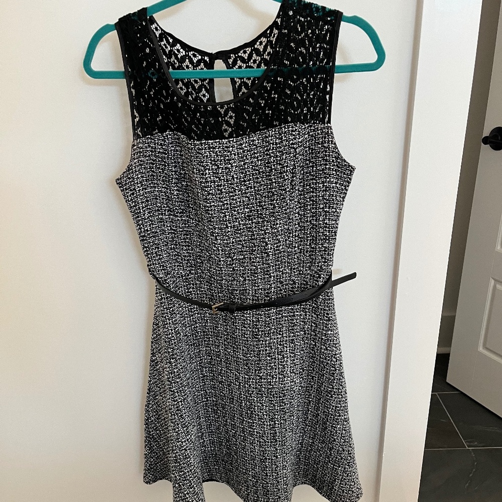 Isobel London - Size 6 - Grey Dress